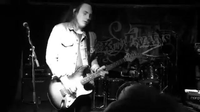 Chris Buck - Slow Train solo! смотреть онлайн