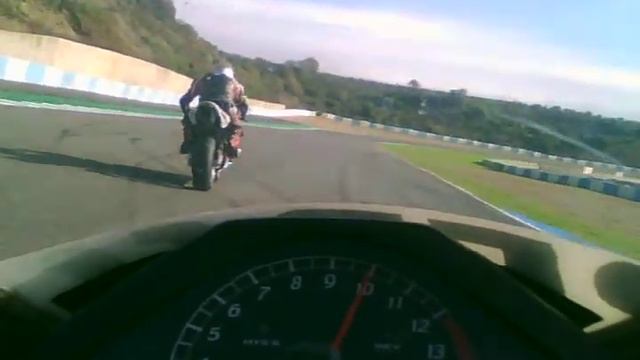 Yulius Jerez CBR600RR смотреть онлайн