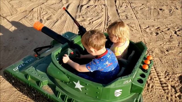 24 Volt Ride-On Thunder Tank Review - Through Difficult Terrain смотреть онлайн