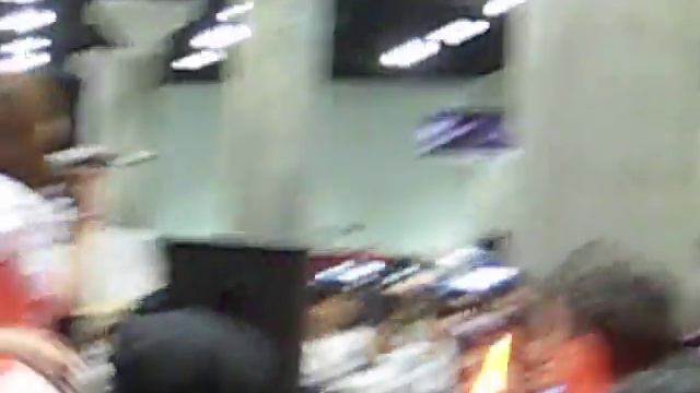 Minami Kuribayashi singing "Tsubasa wa Pleasure Line" at Anime Expo '10 (late arrival) смотреть онлайн