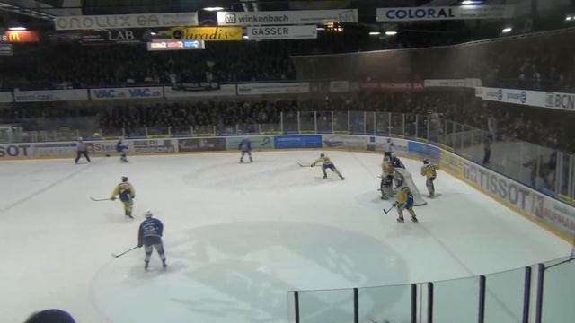 HCC - Langenthal - 11.03.12. - Bagarre 2 смотреть онлайн