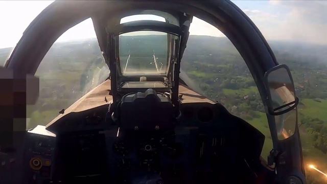 War Thunder 'Drone Age' Teaser with IRL SU-25 Footage смотреть онлайн