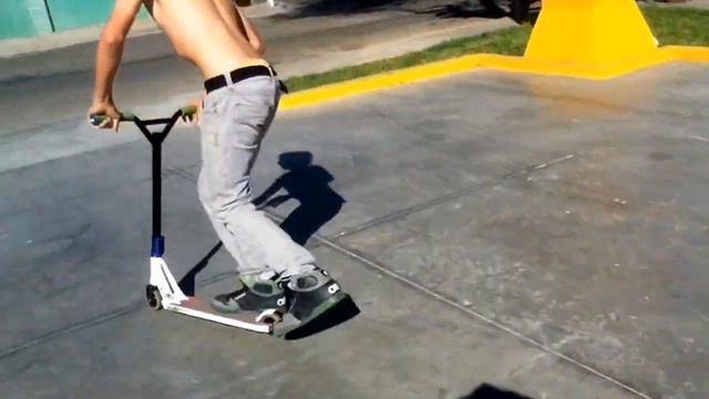 Mike Barrett -Clips 2012 смотреть онлайн