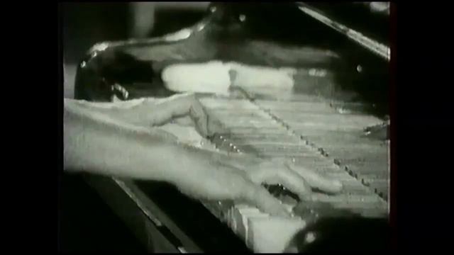 Annie Fischer - Brahms: Intermezzo in E Major Op. 116, No. 4 (1976) смотреть онлайн