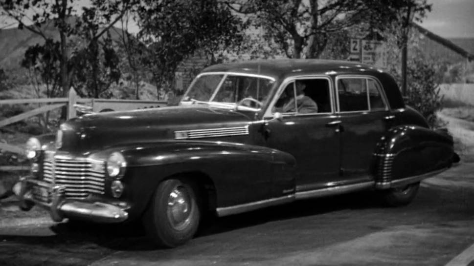 Путешественники во времени Часть 22 Случай на автозаправке смотреть онлайн