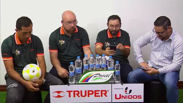 Emisión en directo de Fútbol Sin Censura Costa Rica смотреть онлайн