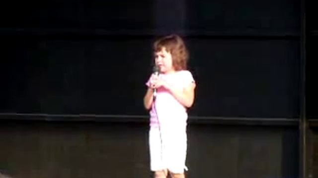 девока поет смотреть онлайн