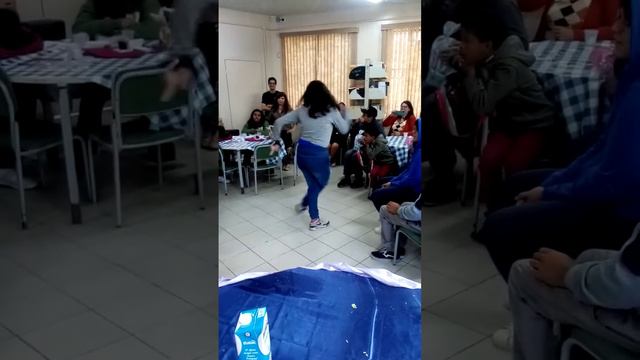 anne Jackson wanna be startin' something ( Michael Jackson by cover) смотреть онлайн