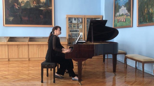 К. Веласкес, транскипция П. Захарова Бессамэ мучо 
Т. Симонова Спящая принцесса