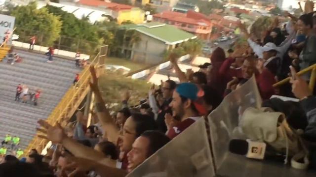 Golazo de tiro libre Marvin Ángulo contra Cartaginés смотреть онлайн