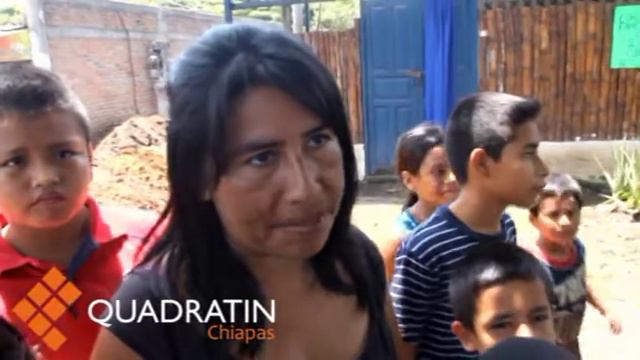 Habitantes de la Colonia Francisco Sarabia, exigen introducción de drenaje смотреть онлайн