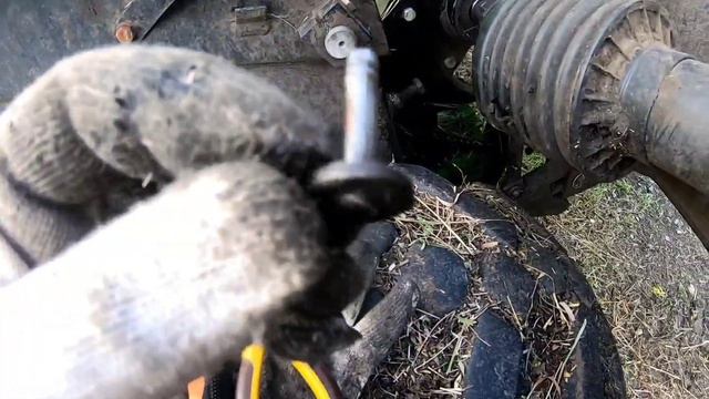 Мещера Е403 , ремонт цепи привода плющилки. смотреть онлайн