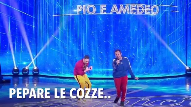 Amici 18 Serale - Pio e Amedeo - Nuova Hit “Frutti di Mare” La Nuova Canzone - Puntata 20/04/2019 смотреть онлайн