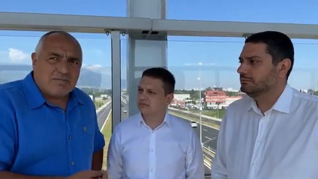 Бойко Борисов беше на живо — Околовръстен Път. смотреть онлайн