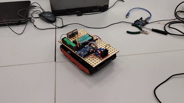 Робот из старой игрушки смотреть онлайн