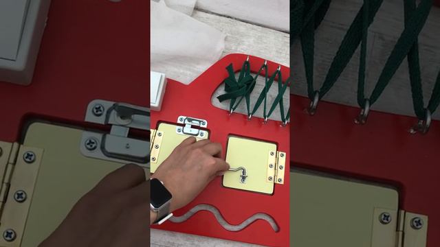 Бизиборд "Красная машинка" смотреть онлайн