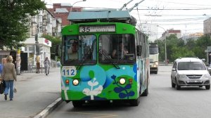 Троллейбус Екатеринбурга ЗиУ-682 КР Иваново борт. №112 маршрут №35 на остановке «Викулова»