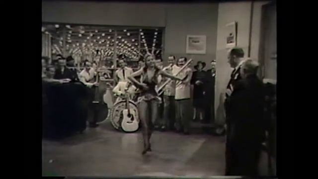 Tap Dance 1942 (Ann Miller) смотреть онлайн