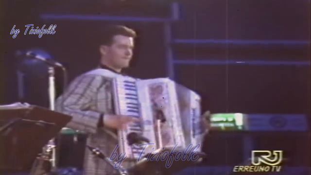 IL CAMPANELLO valzer di Castellina eseguito da GABRIELE ANTONELLI dell'orchestra I PRINCIPI смотреть онлайн