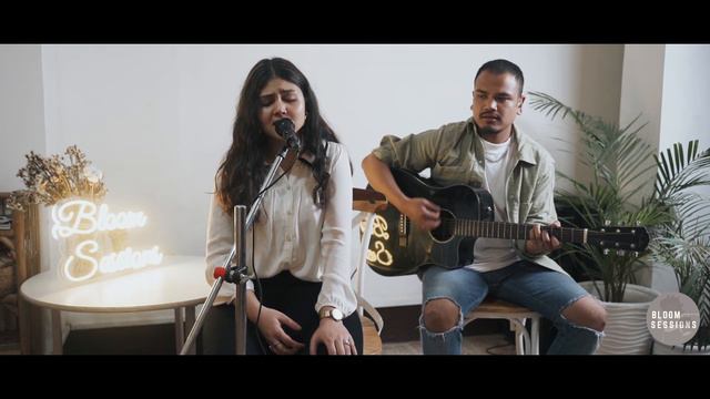 Bloom Sessions 2.0 : Episode 1 - Half Scribbled Nothings by Anisha Shrestha (Original) смотреть онлайн