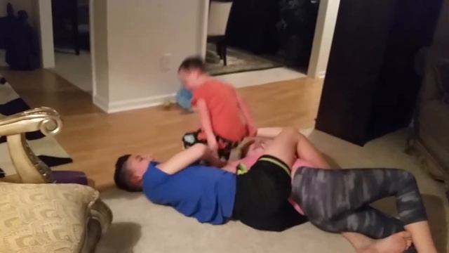 Skyler, Kameron and Kolton Collins wrestling смотреть онлайн
