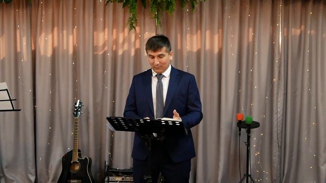 Сильны в УКРЕПЛЯЮЩЕМ: Как формировать благочестивый христианский характер | Михаил Энтин смотреть онлайн