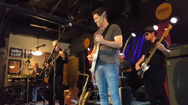 Blues Jam With Thomas T At Mikey's смотреть онлайн