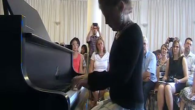 Traurige Puppe I. Rouigrok смотреть онлайн