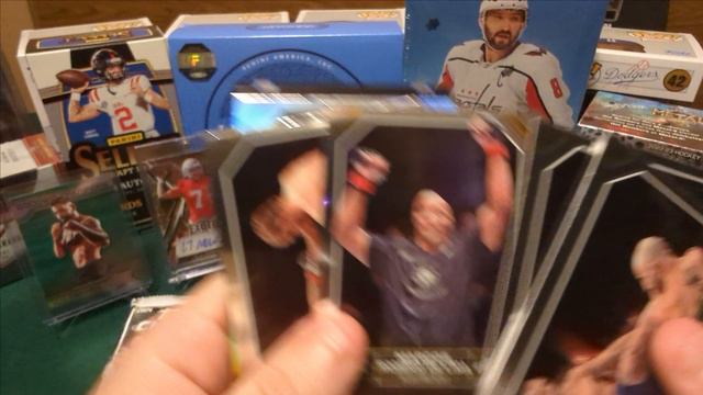 It's Time To Rip Another 2024 UFC Topps Chrome Hobby Box! Check Out What's Inside... смотреть онлайн