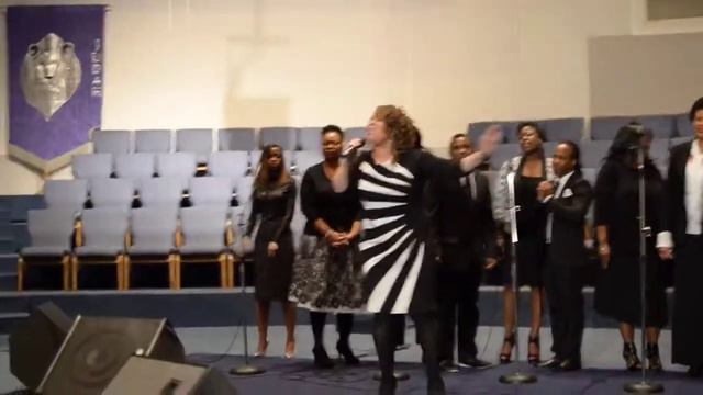 Vivian Murray - LIve at the V. Michael McKay Concert held at Holman Street Baptist Church смотреть онлайн