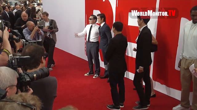 Byung hun Lee arrives at Red 2 Los Angeles Film premiere смотреть онлайн