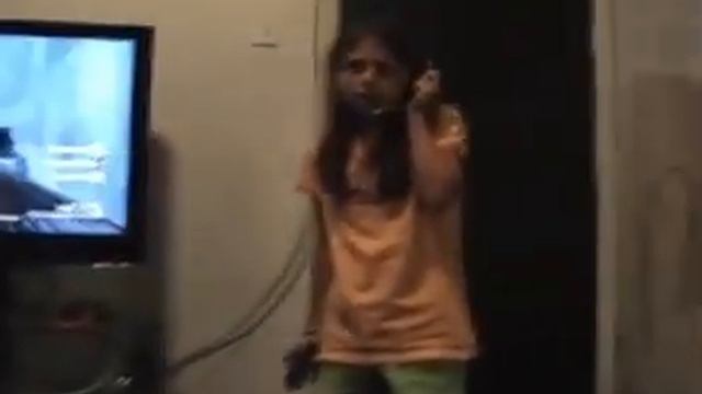 7 year old girl talks trash on mw2 ps3 online (original) смотреть онлайн