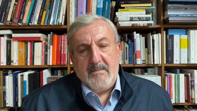 Triennio delle superiori chiuso dal 26 ottobre - Michele Emiliano смотреть онлайн