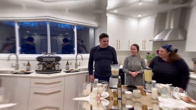 IVO Cooks: Crepes + Ukrainian Filling смотреть онлайн