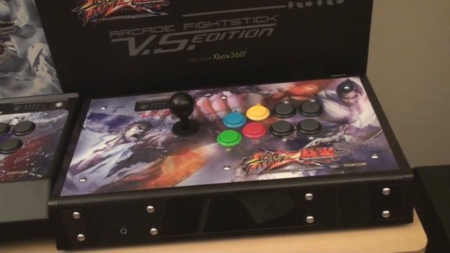 Street Fighter x Tekken Fightstick Pro VS by Madcatz - A visual walktrhough смотреть онлайн