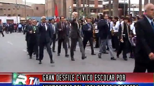 SE REALIZO DESFILE POR 93 ANIVERSARIO DE LA I.E.JOSE PARDO Y BARREDA CHINCHA смотреть онлайн
