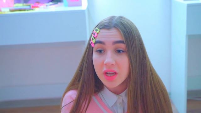 ¡Diana se hizo una nueva mejor amiga! ¡Los escolares no se dan por vencidos en contra de Diana! смотреть онлайн