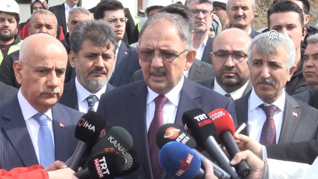 KAHRAMANMARAŞ - Özhaseki: “4 bin 333 köyümüzde hasar var, bunların her birinde eğer zemin u смотреть онлайн