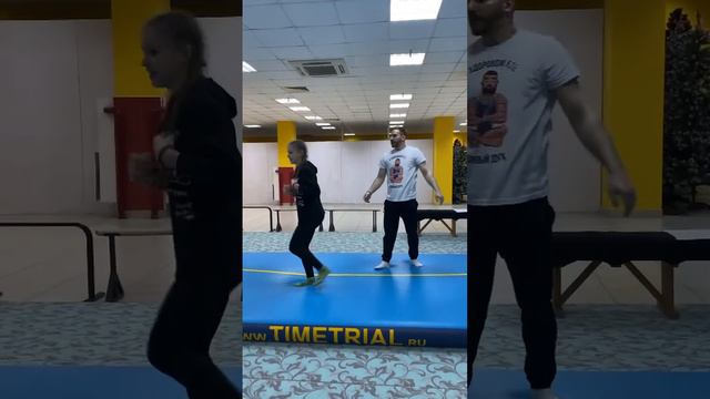 Как стукнул бы что стала фиолетовая в крапинку смотреть онлайн