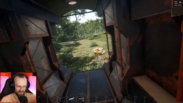 Solo Survivor Finds a Working Car in a Zombie Apocalypse! - SCUM Survival смотреть онлайн
