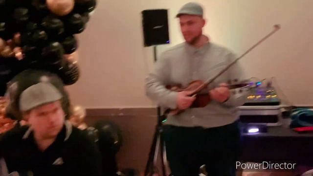 Bella Ciao Desafinado Feat Mike Grenier - Billy Hassli - Nathalie Decker - Roberto Favari смотреть онлайн