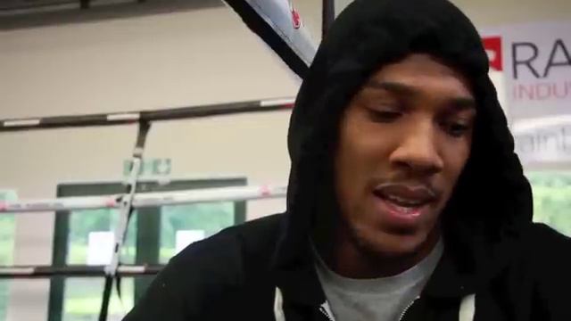 ANTHONY JOSHUA TALKS AUDLEY HARRISON, KLITSCHKO EXPERIENCE, DILLIAN WHYTE AND 'DREAM' BRITISH TITLE смотреть онлайн