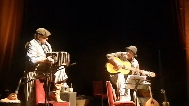 El Gaucho Bataraz -El Tape Nando y la Serruchada смотреть онлайн