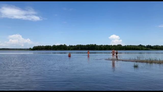 На гулянке за песком