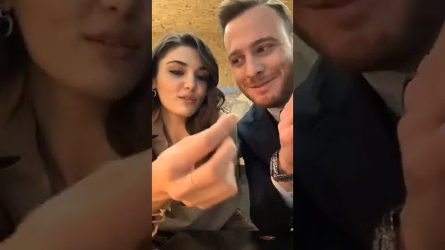 Hande ercil - kerem bursin - sen çal kapimi - live смотреть онлайн