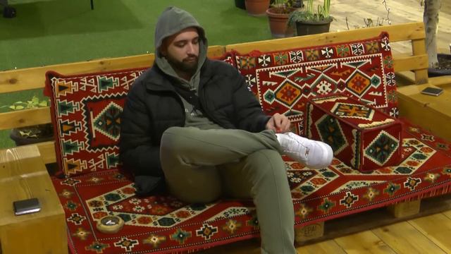 "Shkurta gjithe ka menu qe po du me qit poshte" - Arditi ankohet te qikat смотреть онлайн