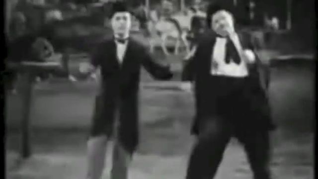Laurel & Hardy dance to I Want You Tonight смотреть онлайн