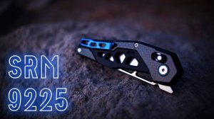 SRM Mecha 9225: складень в стиле киберпанка)