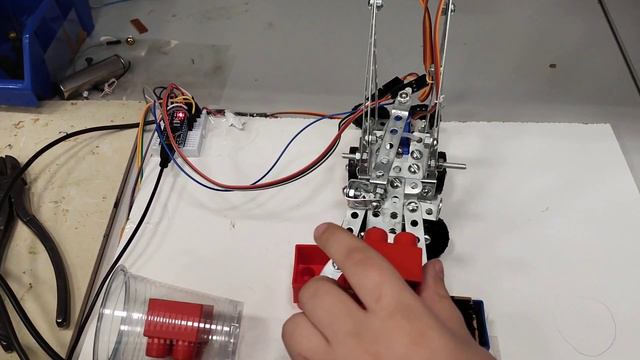 Робот сортировщик мусора смотреть онлайн