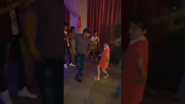 Эрнис Ага красавчик смотреть онлайн